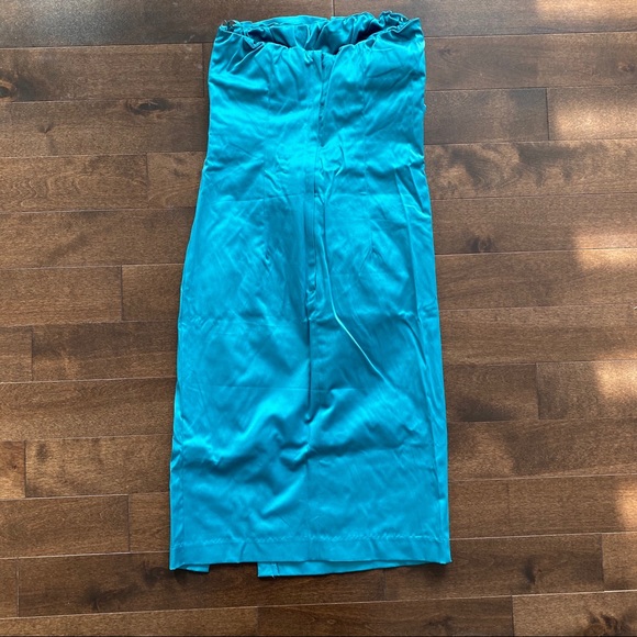 *BNWOT* Urban Behaviour strapless dress - Picture 3 of 3